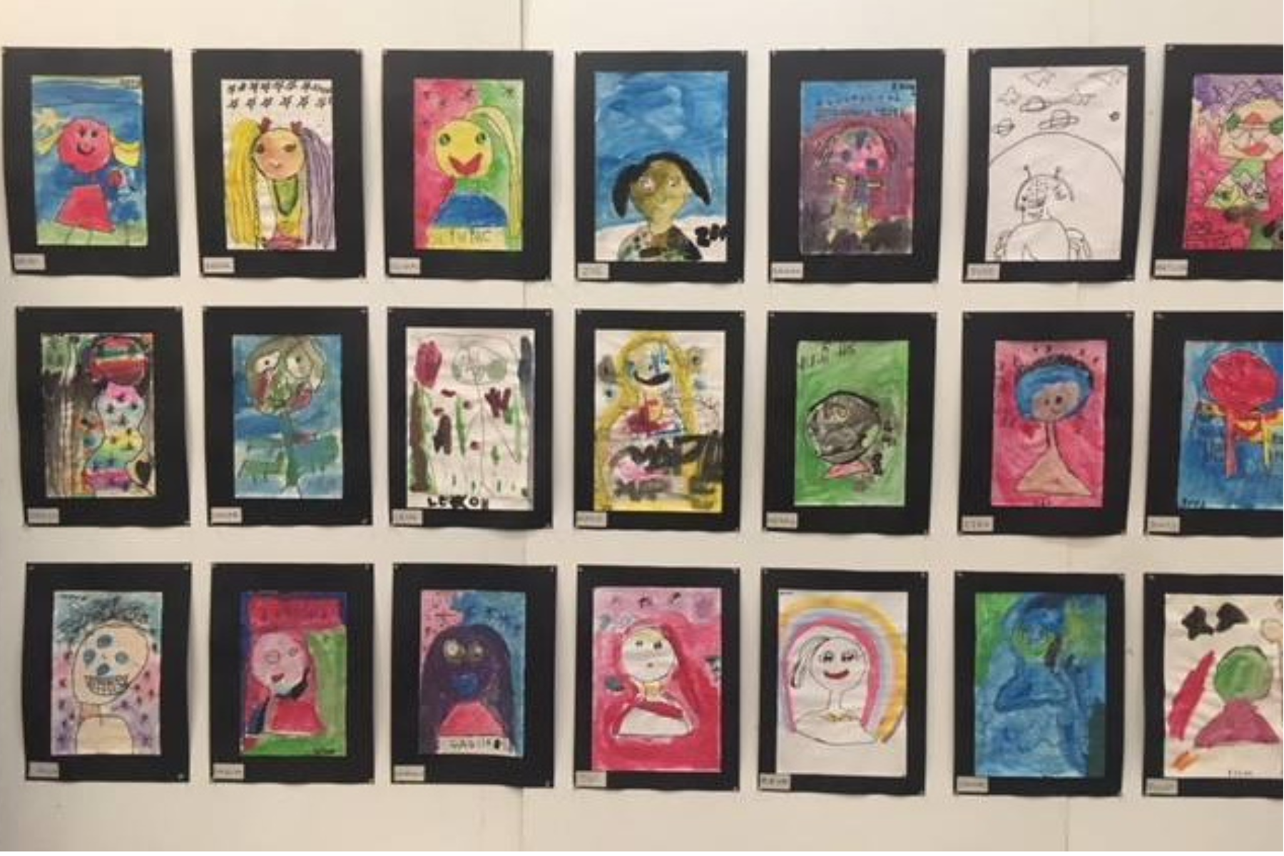 Abstract portrait painting workshop with Kindy students at Newtown North Public School